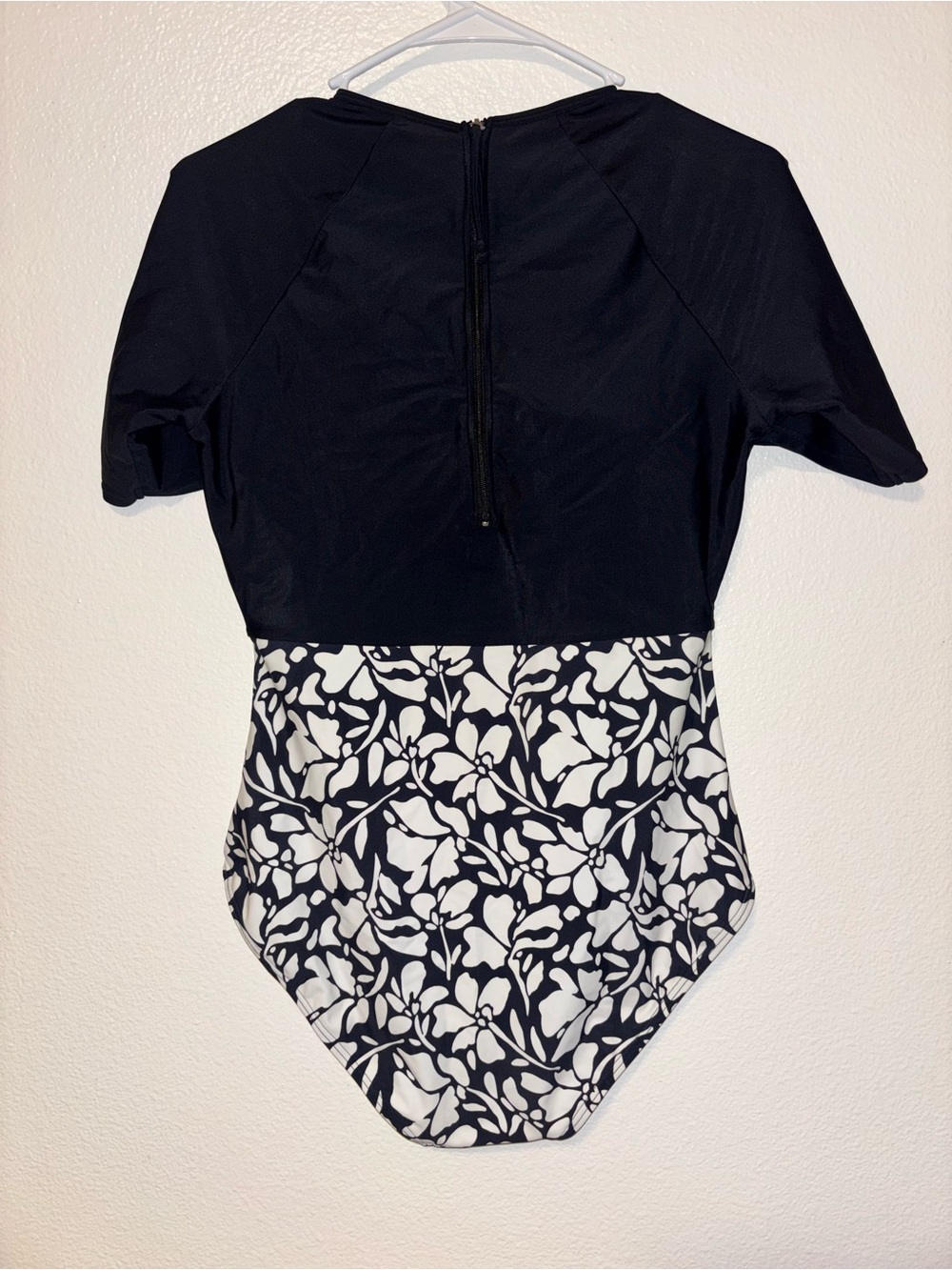 Arena Black Floral Short-Sleeve One-Piece Swimsuit - Picture 3 of 5